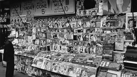 A month later, the newsstand at East 32nd Street and Third Avenue, New York City, (seen in the earlier photo) is packed with pulps dated November and December 1935.