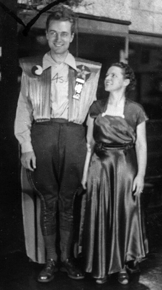 Forrest J Ackerman and Morojo, the first cosplayers, at WorldCon 1939